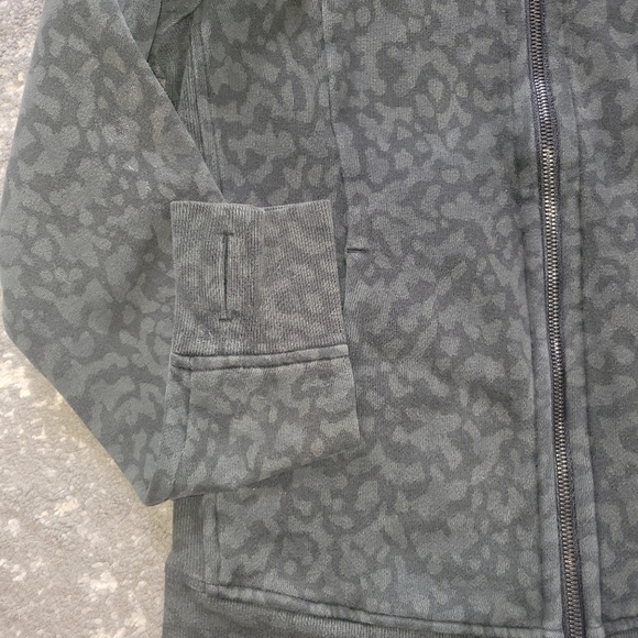 LULULEMON scuba hoodie 8 - Picture 5 of 7